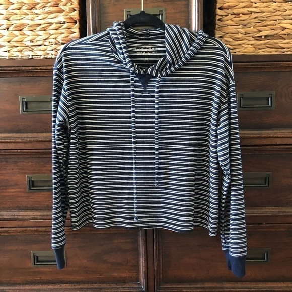 Hollister Tops - Hollister long sleeve thermal hooded blue & white striped semi-cropped top in XS